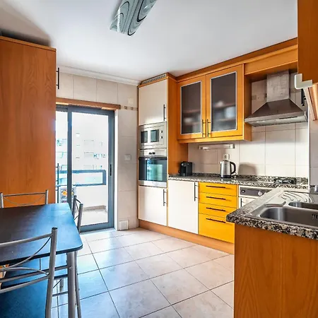 Apartment At15 Cosmopolitan 3 Bedroom, 2 Bathroom In